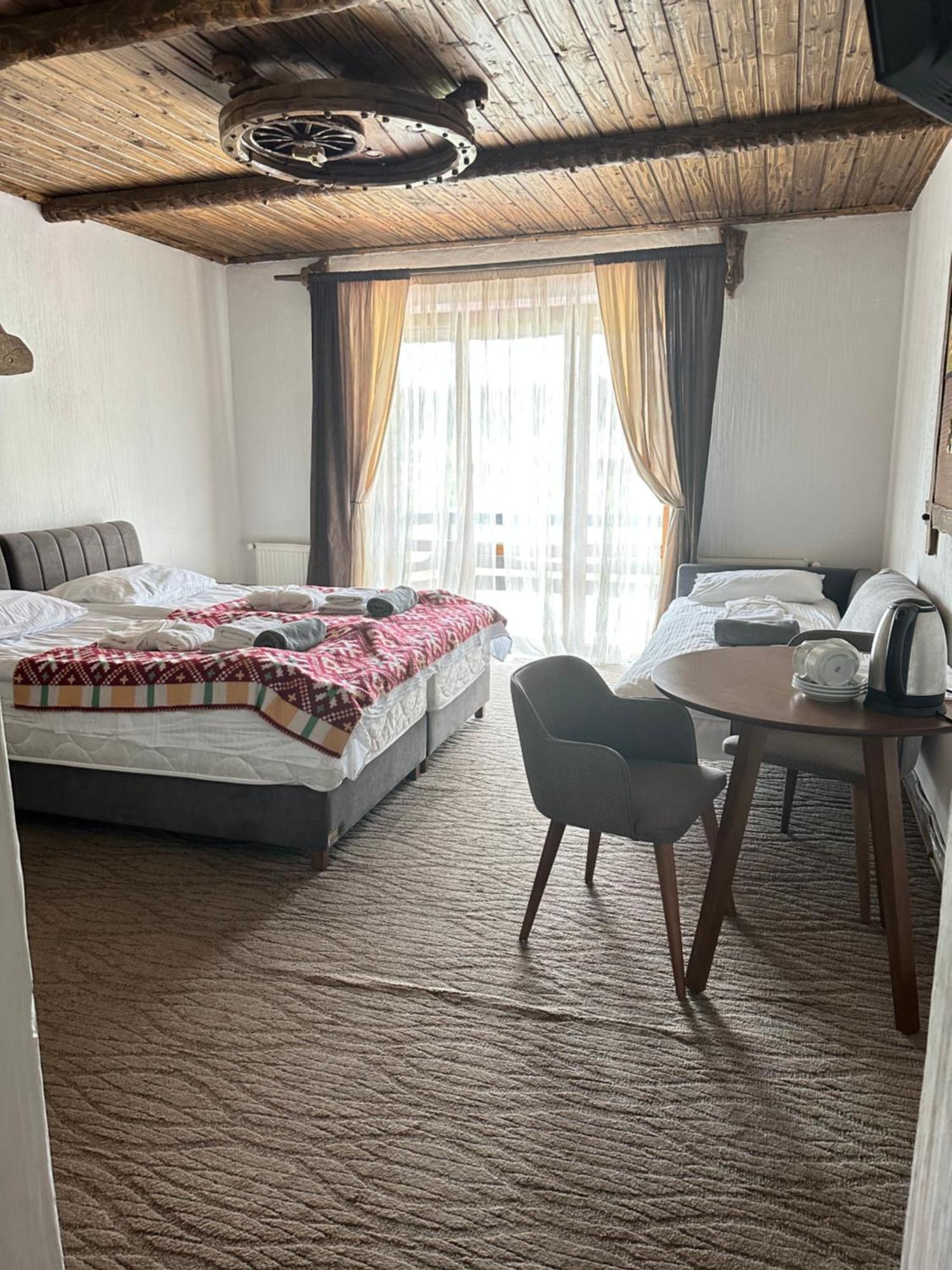 Spa Hotel Gora Bukovel Ngoại thất bức ảnh